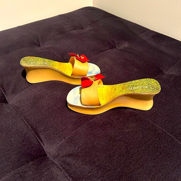 Aldo Wedge Slides, Size 8 - Picture 3 of 4